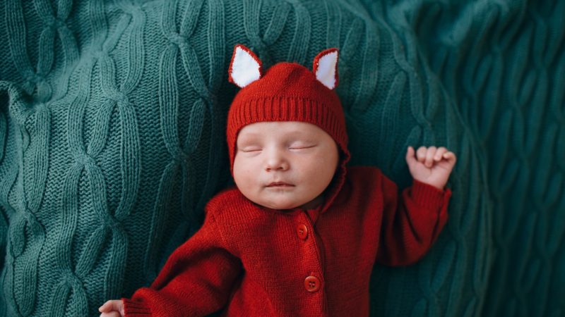 O que fazer quando o bebê tem orelha de abano?