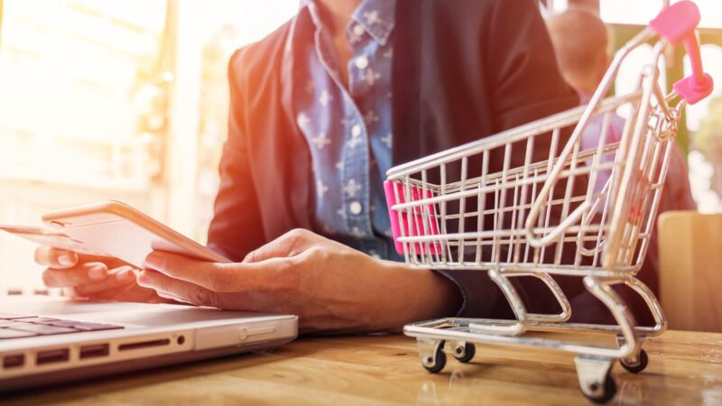 Guia de e-commerce completo e definitivo de 2023: o que é e-commerce?